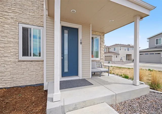Homes for sale in Aurora, CO | 10 N Trussville St, Aurora, CO 80018 | MLS# 1629242