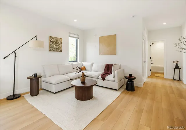 Photo 4 of Condo for sale at 3825 W 38th Avenue #6, Denver, CO 80211 | MLS# 5502672 | Listing updated on 2026-09-19