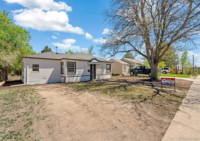 3rd image of 320 Stuart St, Denver, CO 80219 | MLS# 9244813