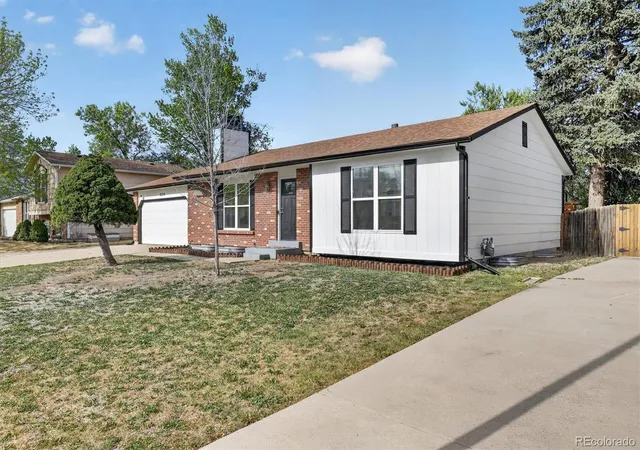 Photo 3 of Single family home for sale at 9334 Bellaire St, Thornton, CO 80229 | MLS# 9060443 | Listing updated on 2026-09-13