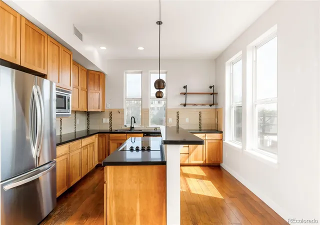 5th image of 1738 N Franklin St, Denver, CO 80218