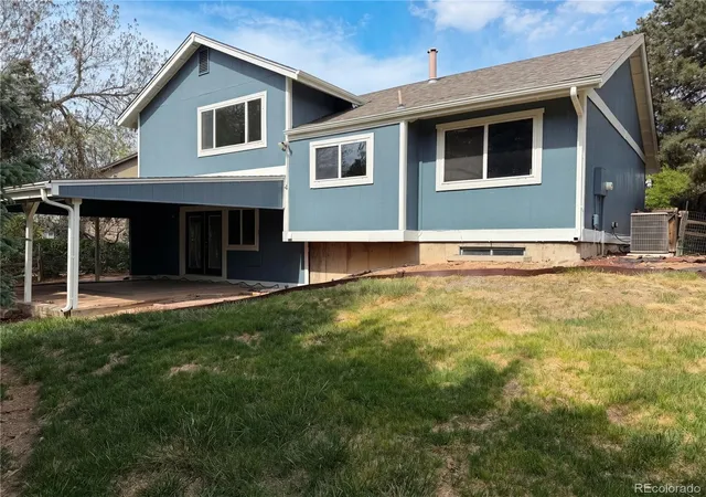 Photo 4 of Single family home for sale at 10330 E Weaver Pl, Englewood, CO 80111 | MLS# 4909631 | Listing updated on 2026-10-09
