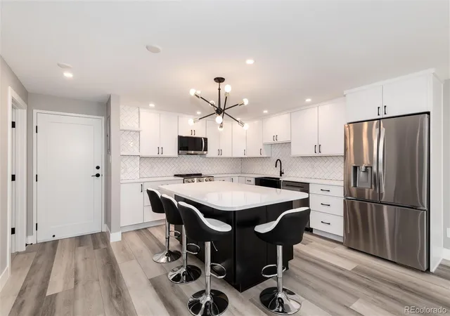 3rd image of 13991 E Marina Dr, Aurora, CO 80014