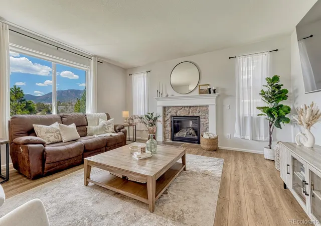 Photo 3 of Single family home for sale at 2153 Wagon Gap Trl, Monument, CO 80132 | MLS# 2692282 | Listing updated on 2026-08-27