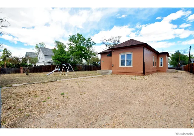 3rd image of 913 4Th St, Greeley, CO 80631 | MLS# IR1057516