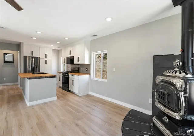 Photo 3 of Single family home for sale at 61 Garnet Ln, Lake George, CO 80827 | MLS# 7156797 | Listing updated on 2026-10-02