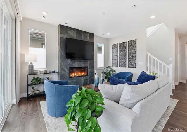Single family home for sale at 8697 Middle Frk St, Littleton, CO 80125 | MLS# 8184469