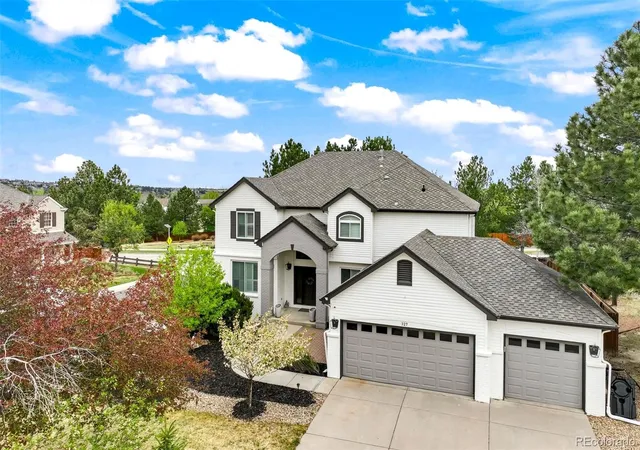 Homes for sale in Castle Pines, CO | 327 Ingleton Ct, Castle Pines, CO 80108 | MLS# 3399379