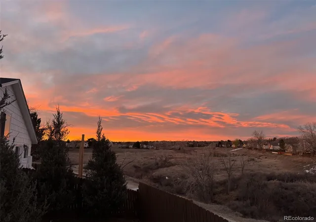 2nd image of 556 Longfellow Ln, Highlands Ranch, CO 80126 | MLS# 7681142