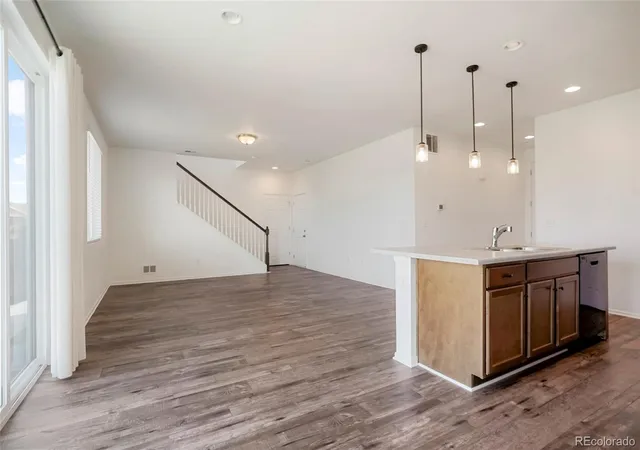Photo 3 of Single family home for sale at 6318 Vista Cliff Loop, Castle Rock, CO 80104 | MLS# 5663838 | Listing updated on 2026-09-12
