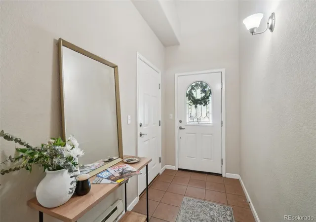 Listing Photo 4 - Condo for sale in building located at 6283 Kilmer Loop, Arvada, CO 80403 - Unit #202