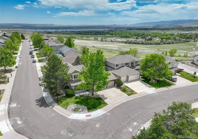 Photo 2 of Single family home for sale at 9108 W Vandeventor Dr, Littleton, CO 80128 | MLS# 8221788 | Listing updated on 2026-09-24