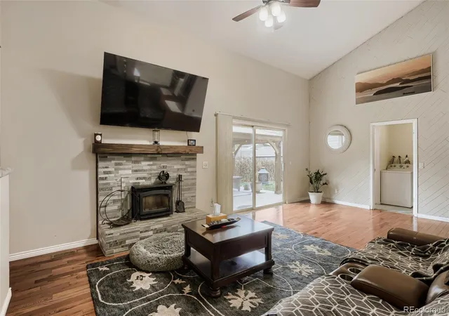 3rd image of 8901 W Radcliffe Pl, Littleton, CO 80123 | MLS# 5363930
