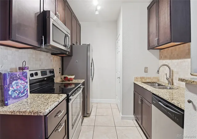 4th image of 3026 W Prentice Ave #B, Littleton, CO 80123 | MLS# 2786554