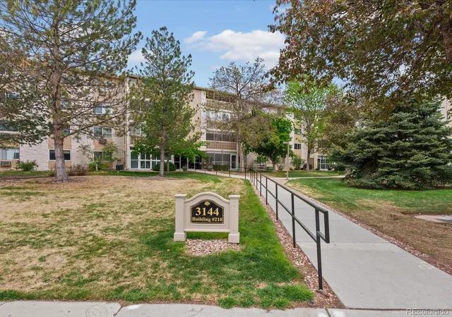 2nd image of 3144 S Wheeling Wy, Aurora, CO 80014