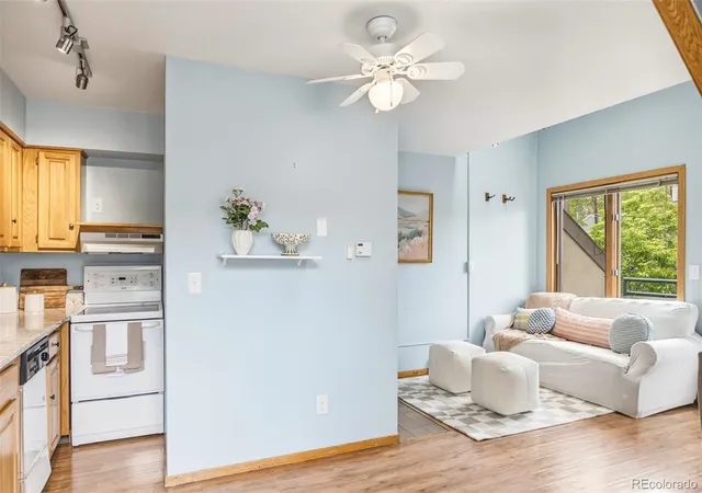 4th image of 1825 Marine St #13, Boulder, CO 80302 | MLS# 7789584