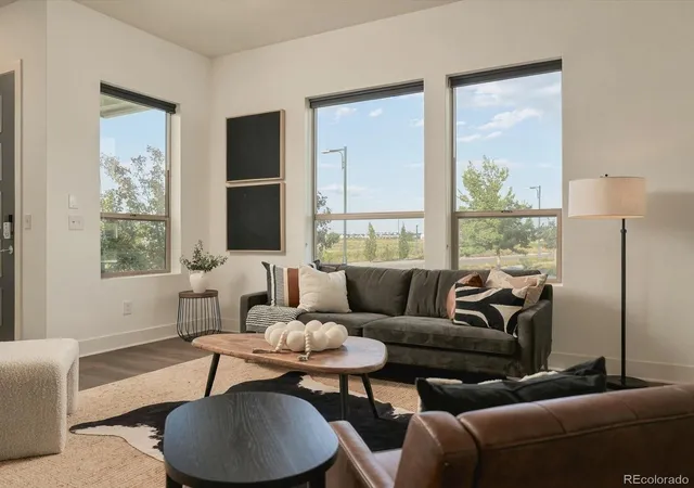 Photo 4 of Townhouse for sale at 5547 Valentia St, Denver, CO 80238 | MLS# 8369840 | Listing updated on 2026-09-24