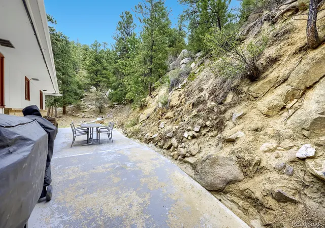3rd image of 21005 State Hwy 7, Lyons, CO 80540 | MLS# 3095249