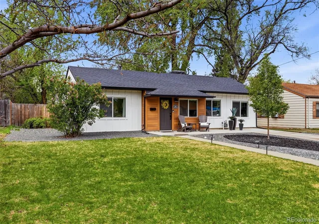 1st image of 2815 S Glencoe St, Denver, CO 80222 | MLS# 3609642