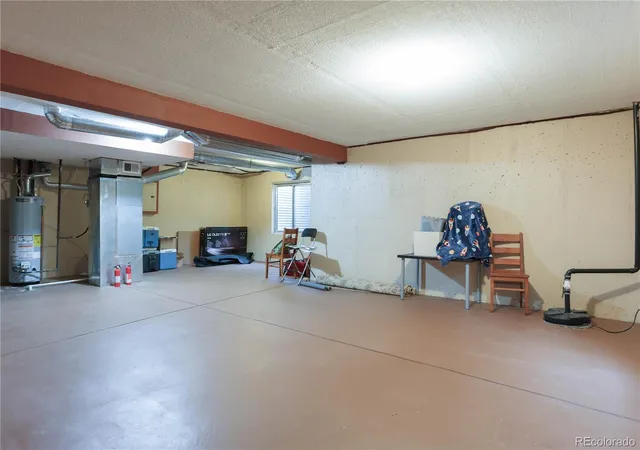 4th image of 14302 E Napa Pl, Aurora, CO 80014
