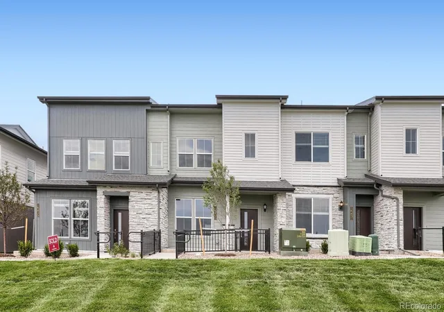 Photo 1 of Townhouse for sale at 16435 Standing Elk Dr, Parker, CO 80134 | MLS# 6315671 | Listing updated on 2026-10-06