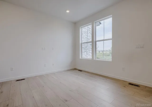 Photo 4 of Townhouse for sale at 16435 Standing Elk Dr, Parker, CO 80134 | MLS# 6315671 | Listing updated on 2026-10-26