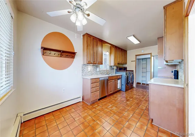 Homes for sale in Aurora, CO | 359 Quentin St, Aurora, CO 80011 | MLS# 5760402