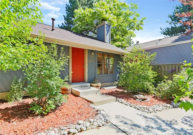 Homes for sale in Englewood, CO | 10223 E Peakview Ave, Englewood, CO 80111 | MLS# 7183678