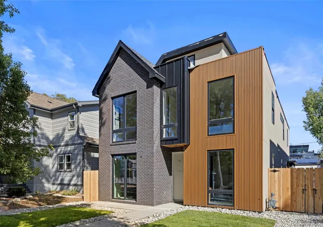 Photo 3 of Single family home for sale at 4552 Winona Ct, Denver, CO 80212 | MLS# 5281157 | Listing updated on 2026-10-06