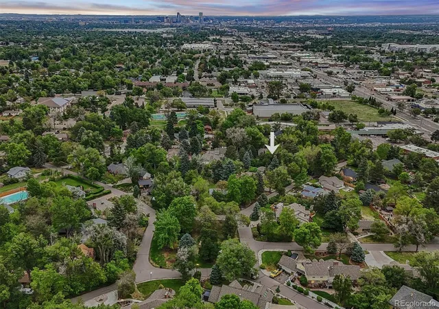Photo 2 of Single family home for sale at 1606 Glen Bar Dr, Lakewood, CO 80215 | MLS# 7134057 | Listing updated on 2026-09-01