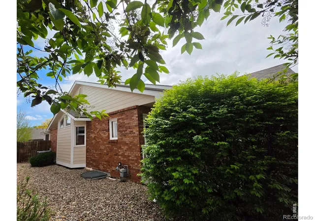 4th image of 1526 Tulip Ct, Longmont, CO 80501 | MLS# IR1057894