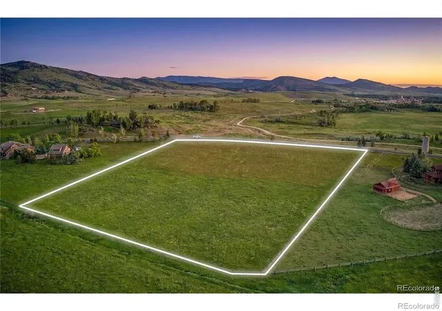 3rd image of 4930 Caribou Springs Trl, Longmont, CO 80503 | MLS# IR1057905