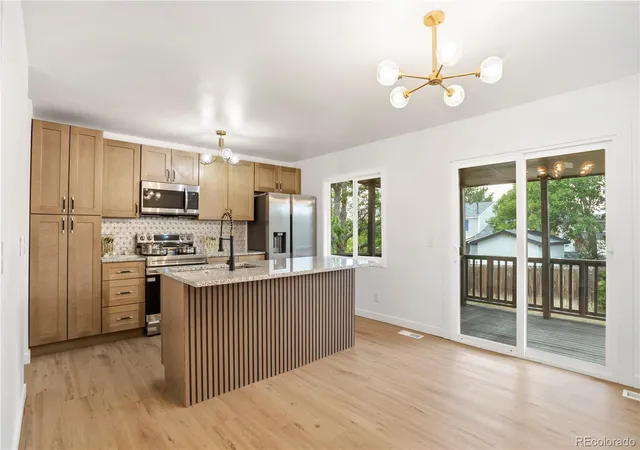2nd image of 18035 E Iowa Dr, Aurora, CO 80017 | MLS# 7501250