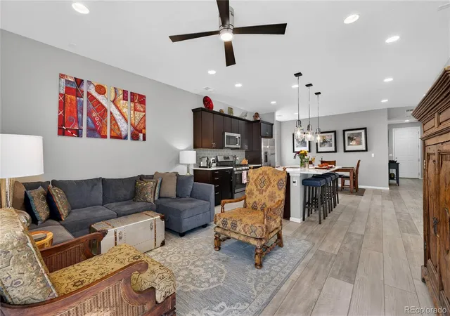 Photo 4 of Single family home for sale at 4658 S Lisbon Ct, Aurora, CO 80015 | MLS# 7218264 | Listing updated on 2026-09-22