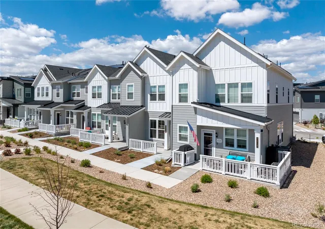 3rd image of 9072 Gladiola Wy #E, Arvada, CO 80005 | MLS# 8546329