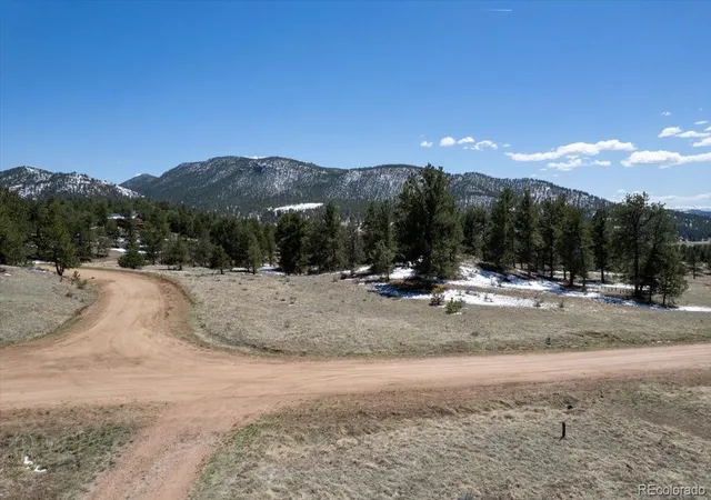 Homes for sale in Florissant, CO | 70 Sioux Cir, Florissant, CO 80816 | MLS# 2680502