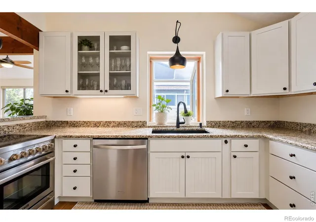 Listing Photo 5 - Condo for sale in building located at 4723 Tantra Dr, Boulder, CO 80305 - Unit #E6