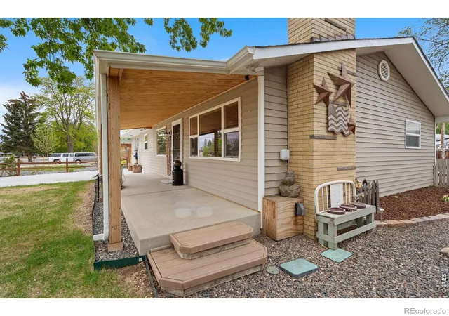 Photo 2 of Single family home for sale at 1225 N 4th Street, Berthoud, CO 80513 | MLS# IR1058058 | Listing updated on 2026-09-29