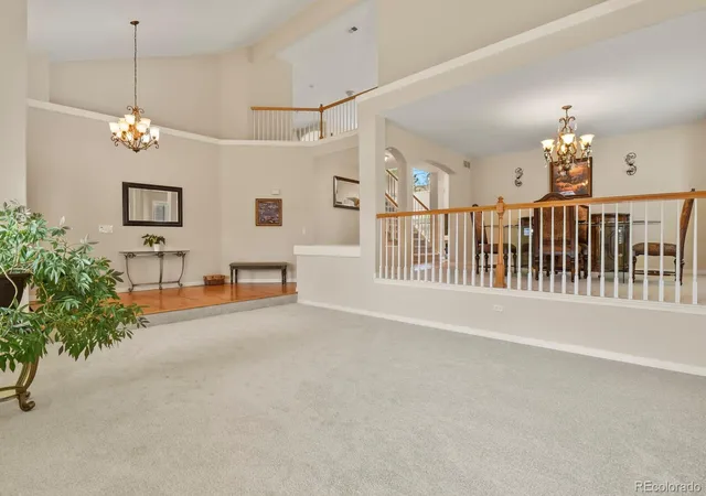4th image of 10081 Charissglen Ln, Highlands Ranch, CO 80126 | MLS# 4268597