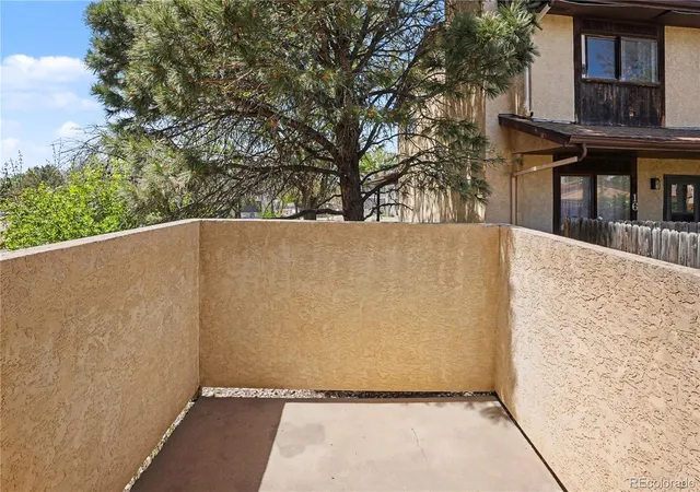 Homes for sale in Pueblo, CO | 20 Pineridge Ct, Pueblo, CO 81001 | MLS# 6951816
