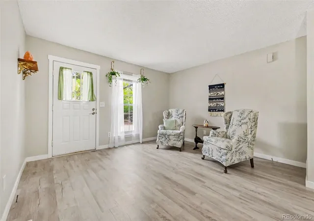 Photo 4 of Townhouse for sale at 10406 W Dartmouth Ave, Lakewood, CO 80227 | MLS# 9287838 | Listing updated on 2026-09-03