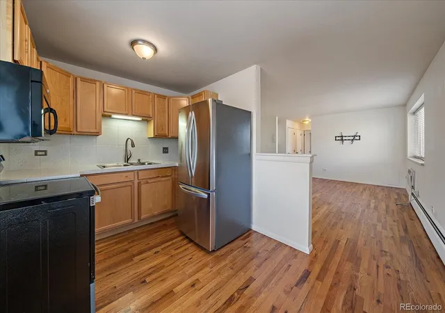 Photo 4 of Condo for sale at 21 N Washington St #202, Denver, CO 80203 | MLS# 3354015 | Listing updated on 2026-10-08