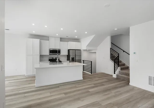 2nd image of 2020 S Holly St #2, Denver, CO 80222 | MLS# 8887884