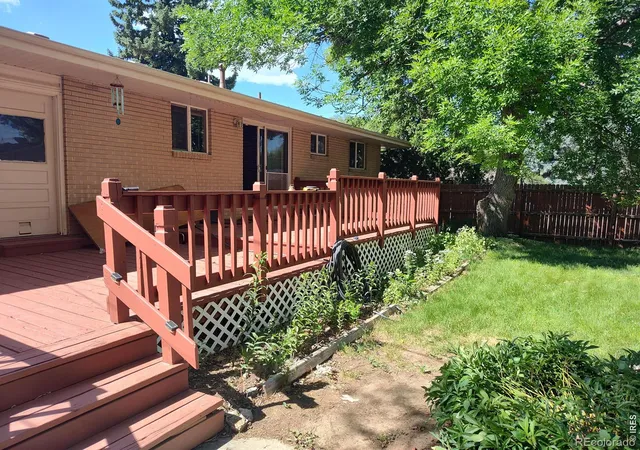Homes for sale in Longmont, CO | 2 Forsyth Dr, Longmont, CO 80504 | MLS# IR1058129