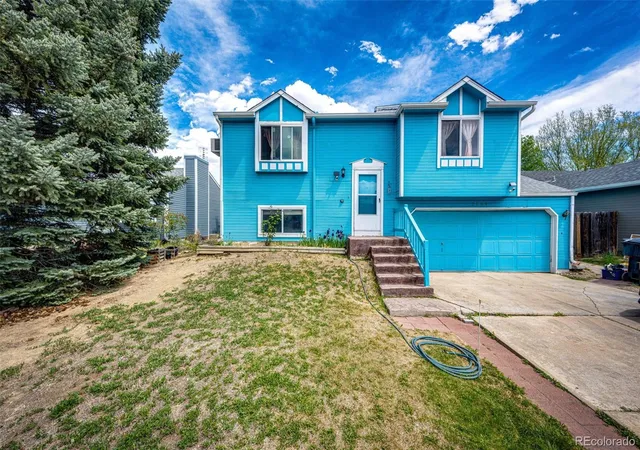 3rd image of 2164 Hackberry Cir, Longmont, CO 80501 | MLS# 8354309