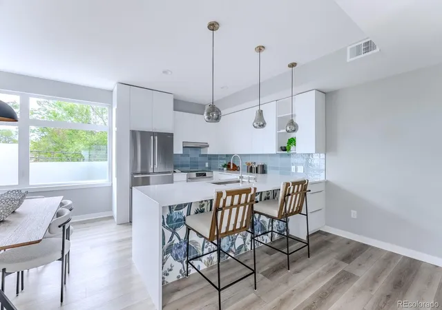 Photo 3 of Townhouse for sale at 402 W Baseline Rd #H, Lafayette, CO 80026 | MLS# 5980221 | Listing updated on 2026-09-19