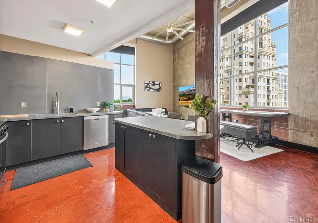 Listing Photo 5 - Condo for sale in building located at 1050 Cherokee St, Denver, CO 80204 - Unit #301