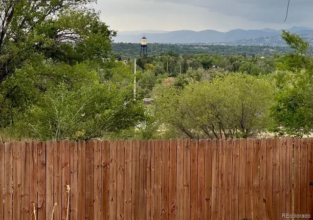 Photo 2 of Single family home for sale at 6227 Vance St, Arvada, CO 80003 | MLS# 5089232 | Listing updated on 2026-09-22