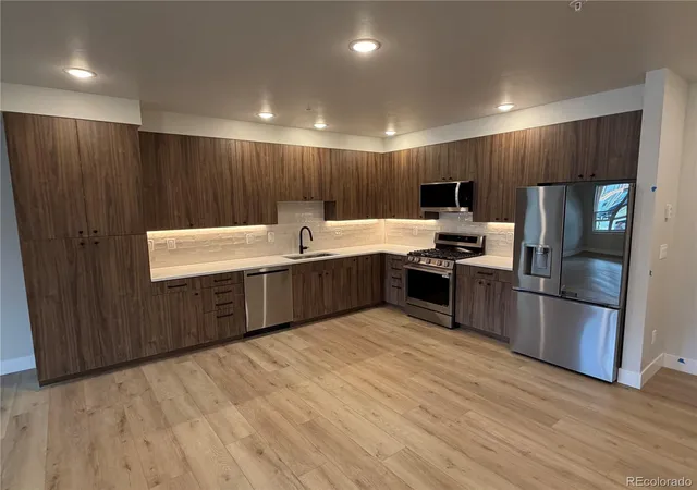 Listing Photo 4 - Condo for sale in building located at 309 Grand Review Dr, Leadville, CO 80461 - Unit #101