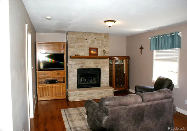Photo 3 of Single family home for sale at 18080 County Rd 1, Berthoud, CO 80513 | MLS# 9616688 | Listing updated on 2026-08-18